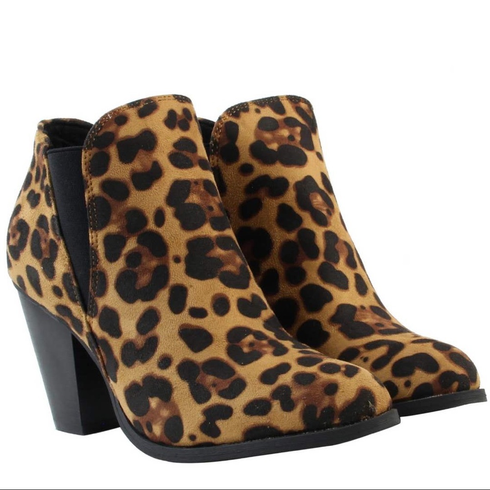 Women Ankle Chelsea Booties Cuban Heel leopard